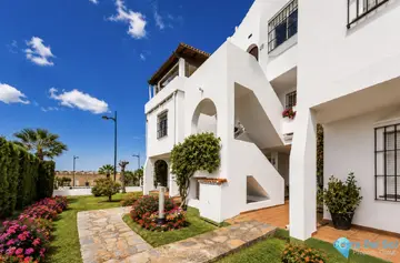 3 bedroom Apartment for Sale in Nueva Andalucía-52802