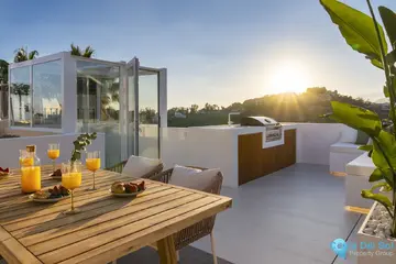 3 bedroom Apartment for Sale in La Quinta-52806