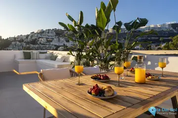 3 bedroom Apartment for Sale in La Quinta-52809