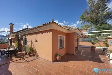 4 bedroom House for Sale in La Quinta-83852
