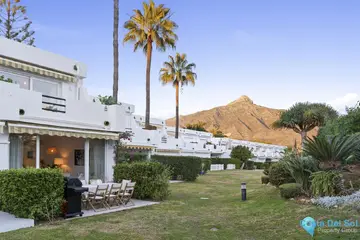 4 bedroom House for Sale in Nueva Andalucía