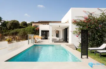 3 bedroom House for Sale in Estepona