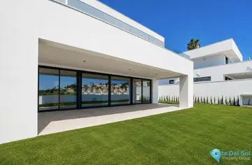 4 bedroom House for Sale in La Duquesa-53197