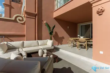 4 bedroom House for Sale in La Quinta-53464