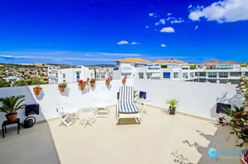 3 bedroom Apartment for Sale in Marbella-53499