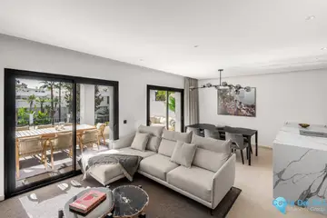3 bedroom Apartment for Sale in Nueva Andalucía-53566