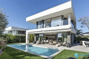 4 bedroom House for Sale in La Duquesa-53661