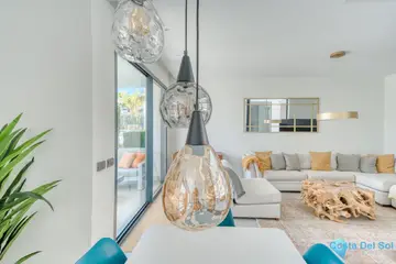 4 bedroom House for Sale in Estepona-53813