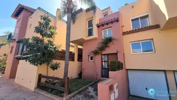 3 bedroom House for Sale in Nueva Andalucía-11124