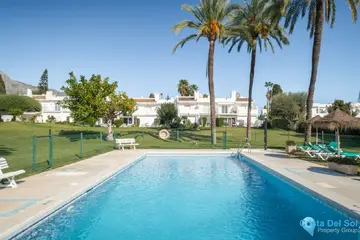 4 bedroom House for Sale in Nueva Andalucía-53829
