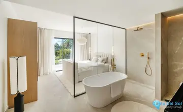 4 bedroom House for Sale in Nueva Andalucía-53839