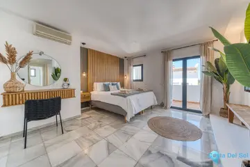 6 bedroom House for Sale in Nueva Andalucía-53869