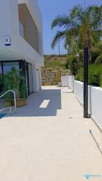3 bedroom House for Sale in Estepona-53904