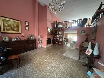 6 bedroom House for Sale in Estepona-11144