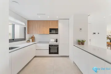 4 bedroom Apartment for Sale in Marbella-54105