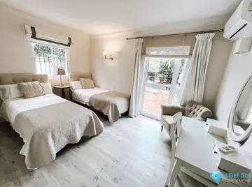 5 bedroom House for Sale in Nueva Andalucía-54310