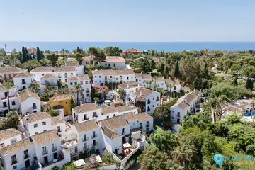 3 bedroom House for Sale in The Golden Mile-54363
