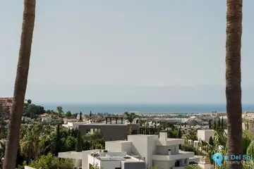 3 bedroom Apartment for Sale in Marbella-54447