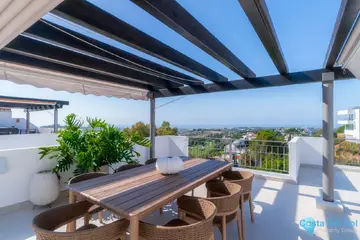 3 bedroom Apartment for Sale in La Quinta-54469