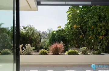4 bedroom House for Sale in New Golden Mile-54513
