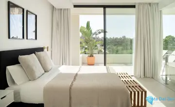 4 bedroom House for Sale in New Golden Mile-54515