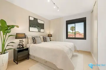 4 bedroom House for Sale in The Golden Mile-54614
