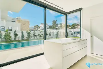 5 bedroom House for Sale in Estepona-54719