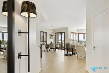 3 bedroom Apartment for Sale in Nueva Andalucía-54758