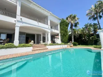 4 bedroom House for Sale in Marbella