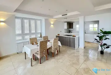 4 bedroom House for Sale in Marbella-54773