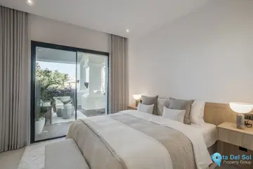 3 bedroom Apartment for Sale in The Golden Mile-54895