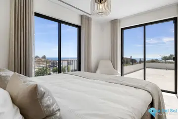 5 bedroom House for Sale in Estepona-54930