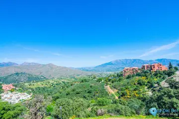 4 bedroom House for Sale in Marbella-54972