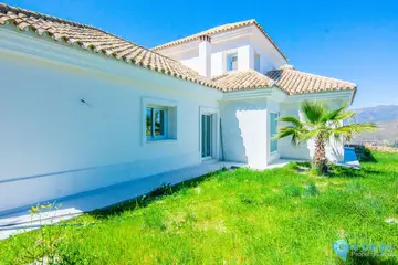 4 bedroom House for Sale in Marbella-54973