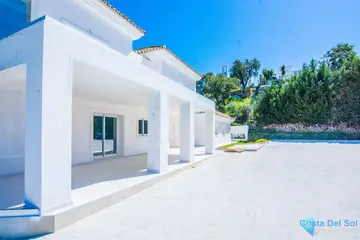 4 bedroom House for Sale in Marbella-54977