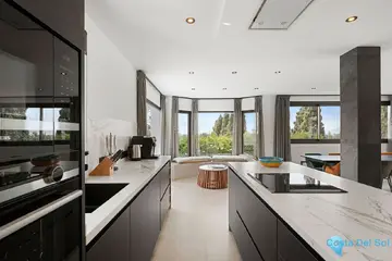 4 bedroom House for Sale in Marbella-54978