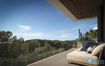 5 bedroom House for Sale in The Golden Mile-54998