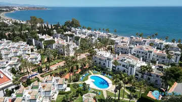 2 bedroom Apartment for Sale in New Golden Mile