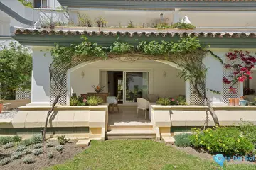 2 bedroom Apartment for Sale in New Golden Mile-11257