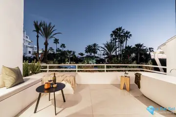 4 bedroom House for Sale in Nueva Andalucía-55013