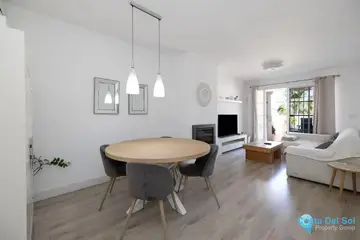 4 bedroom House for Sale in Torremolinos-11268
