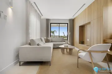 5 bedroom House for Sale in Estepona-55220