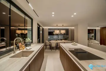 5 bedroom House for Sale in Nueva Andalucía-55365