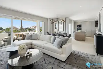 3 bedroom Apartment for Sale in The Golden Mile-55543