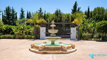 9 bedroom House for Sale in Estepona-55649