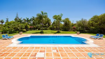 9 bedroom House for Sale in Estepona-55652
