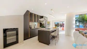 3 bedroom Apartment for Sale in New Golden Mile-55769