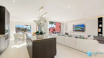 3 bedroom Apartment for Sale in New Golden Mile-55771
