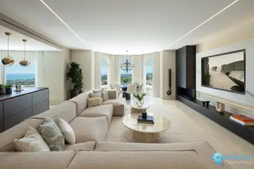 4 bedroom Apartment for Sale in Marbella-55798