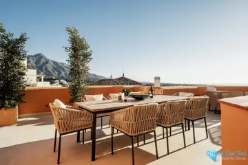 4 bedroom Apartment for Sale in Nueva Andalucía-55901